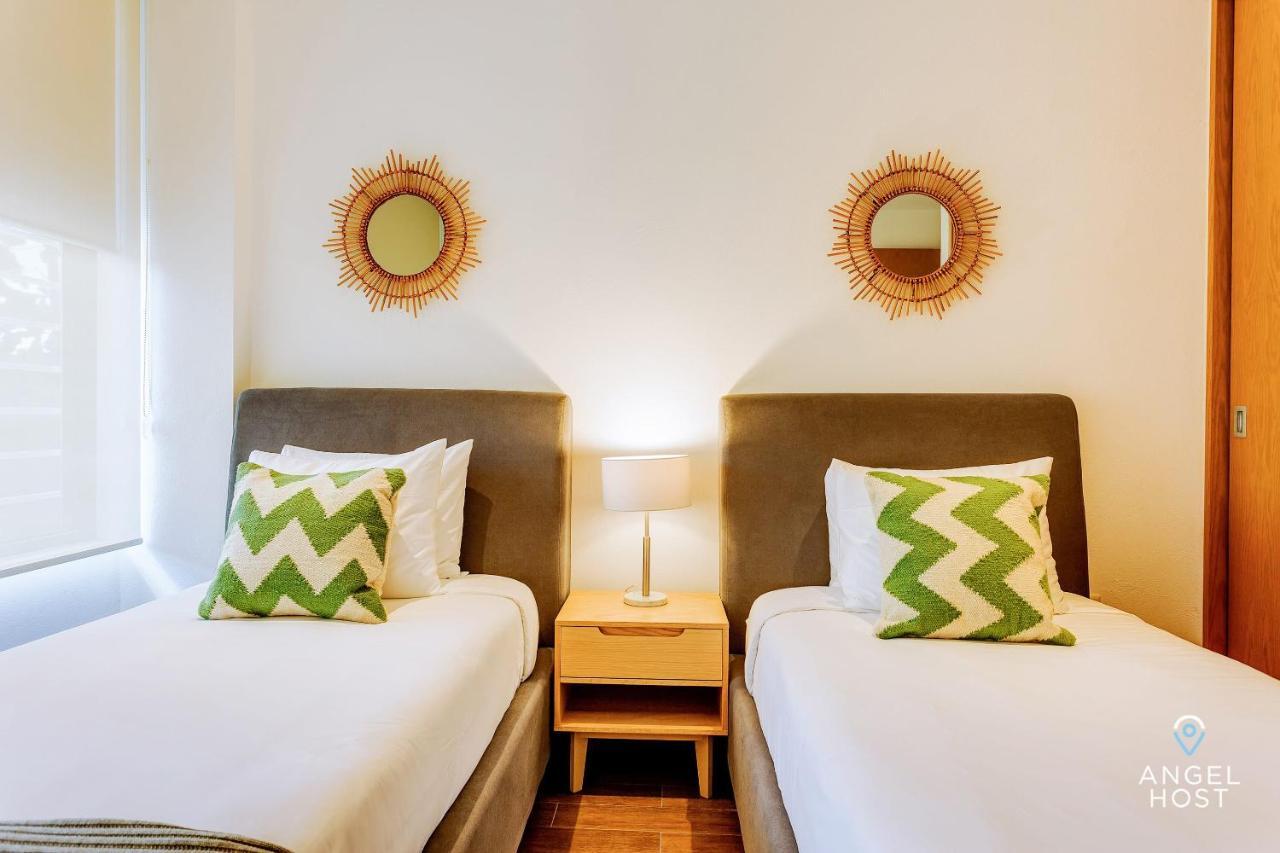 Incredible Oceanview Roof Lounge, Units 2 Blocks To Beach Apartment Playa del Carmen
